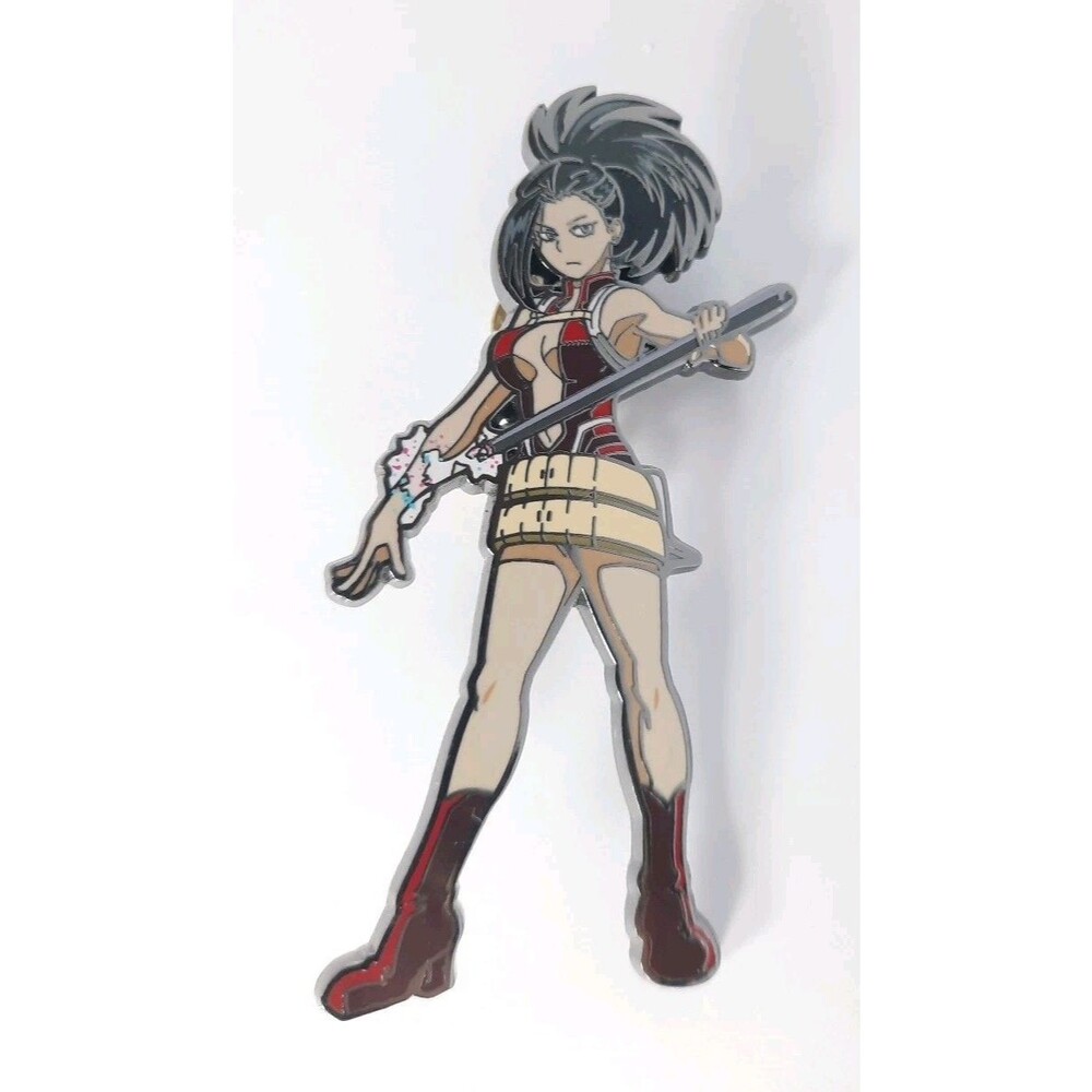FiGPiN My Hero Academia Momo Yaoyorozu, Collectible Enamel Pin,